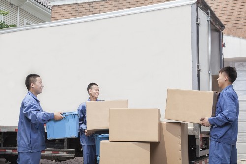 Removals van service for local moving in Harringay